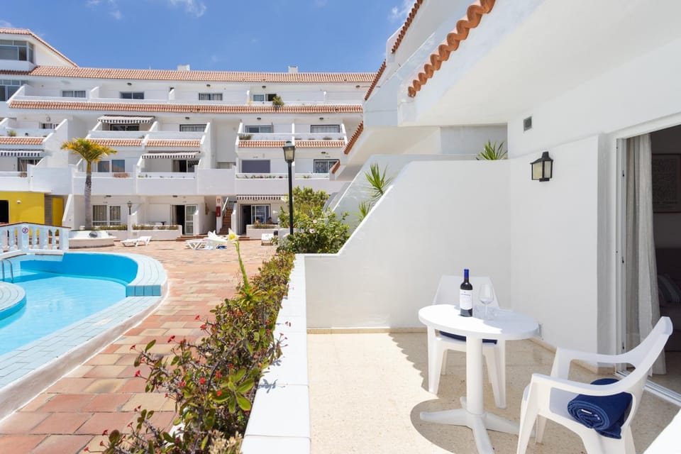 Home2Book Cute Apt, Pool & Terrace Las Américas Apartment in Playa de las Americas