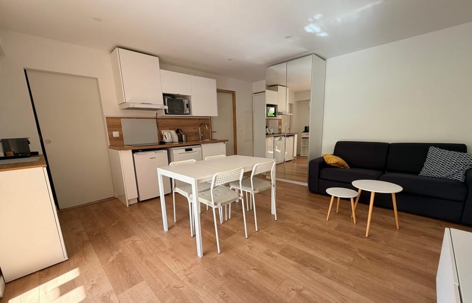 Appartement 2 pièces avec un jardin privatif Apartment in Cannes