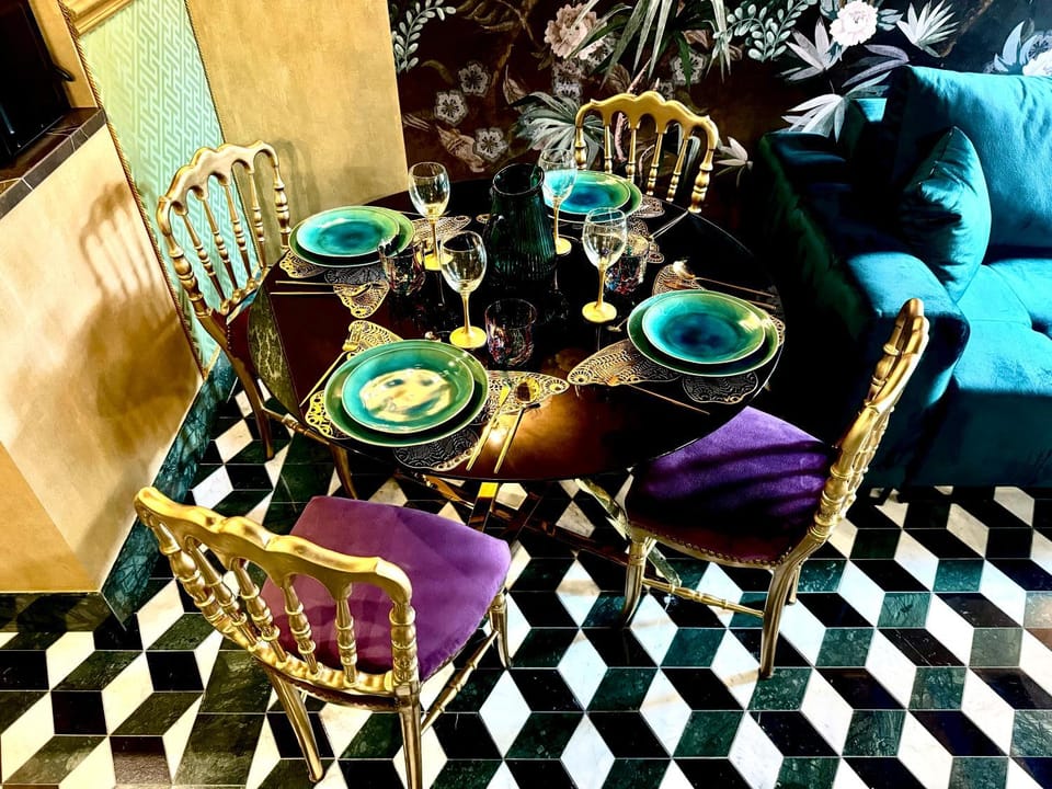 Living room, Seating area, Dining area