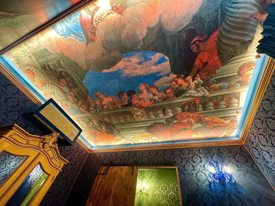 Decorative detail, Bedroom