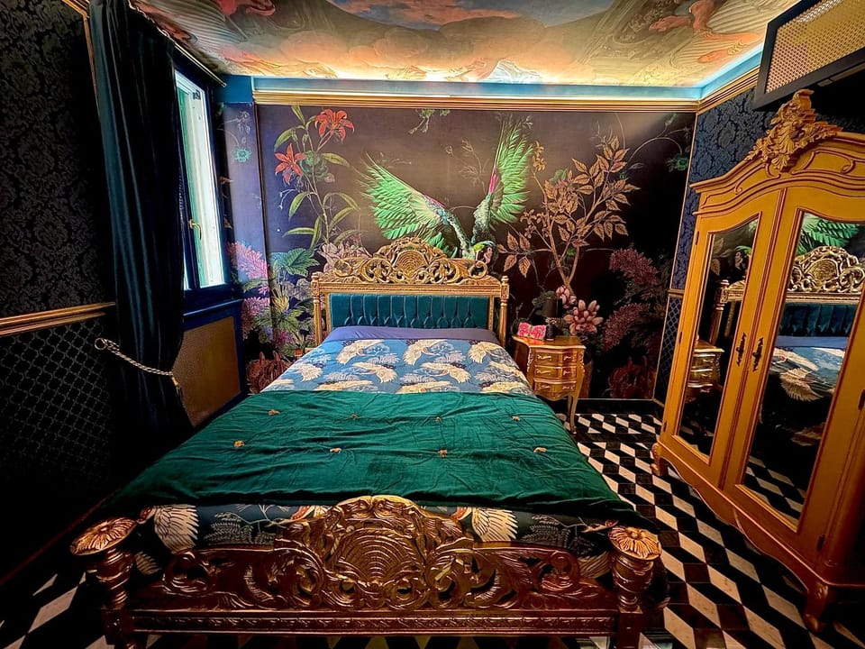 Bed, Photo of the whole room, Bedroom, wardrobe