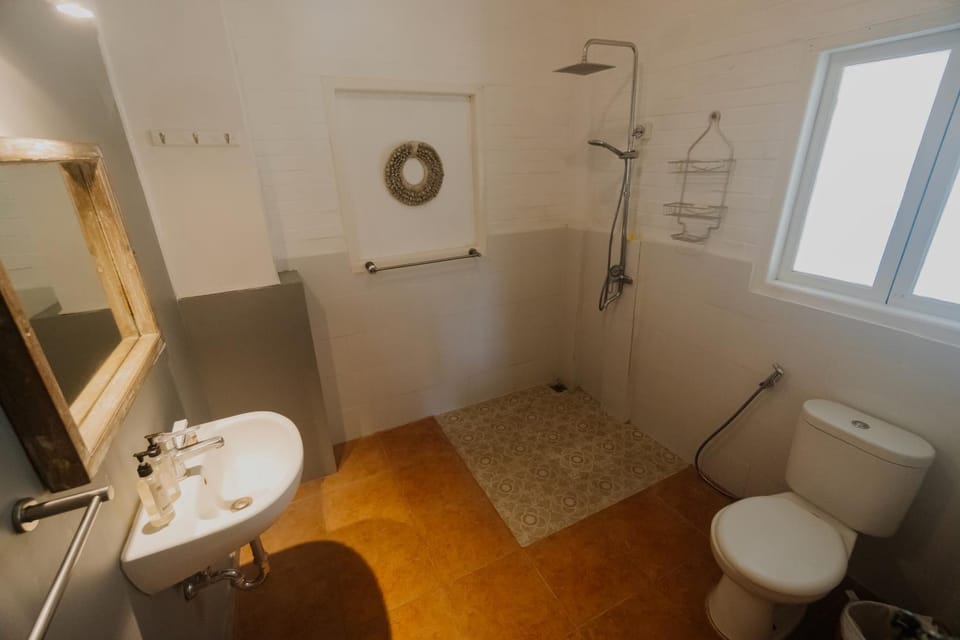 Shower, Toilet, Bathroom, bidet