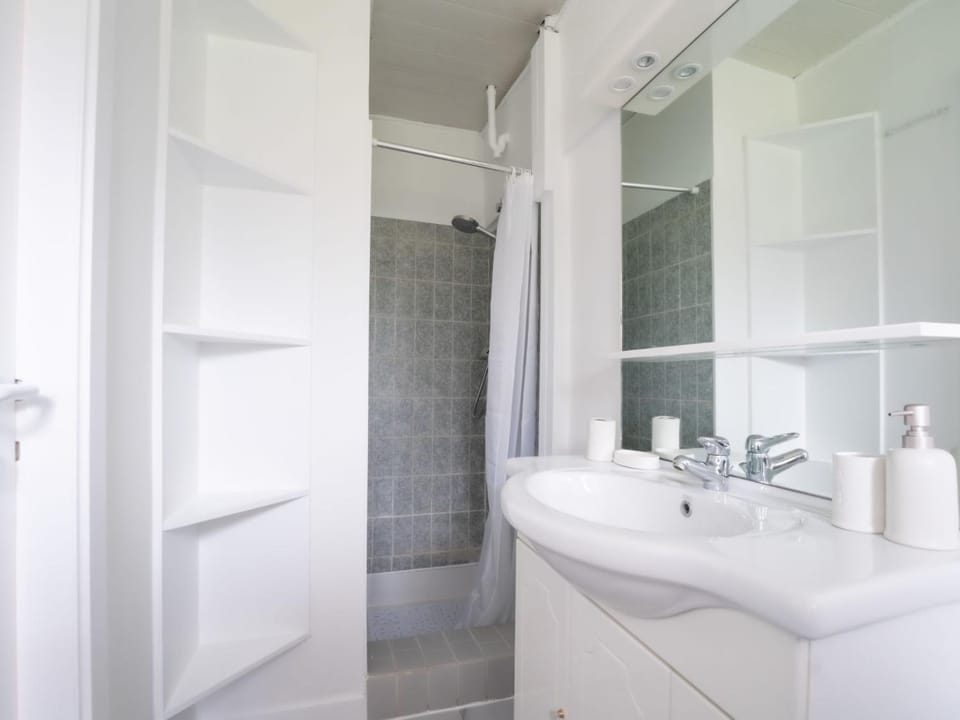 Apartment Acacia by Interhome Apartment in Bredene