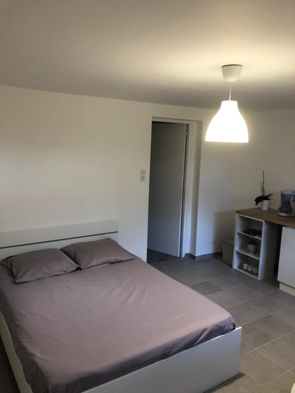 Chambre avec entrée indépendante à La Canourgue Bed and Breakfast in Occitanie