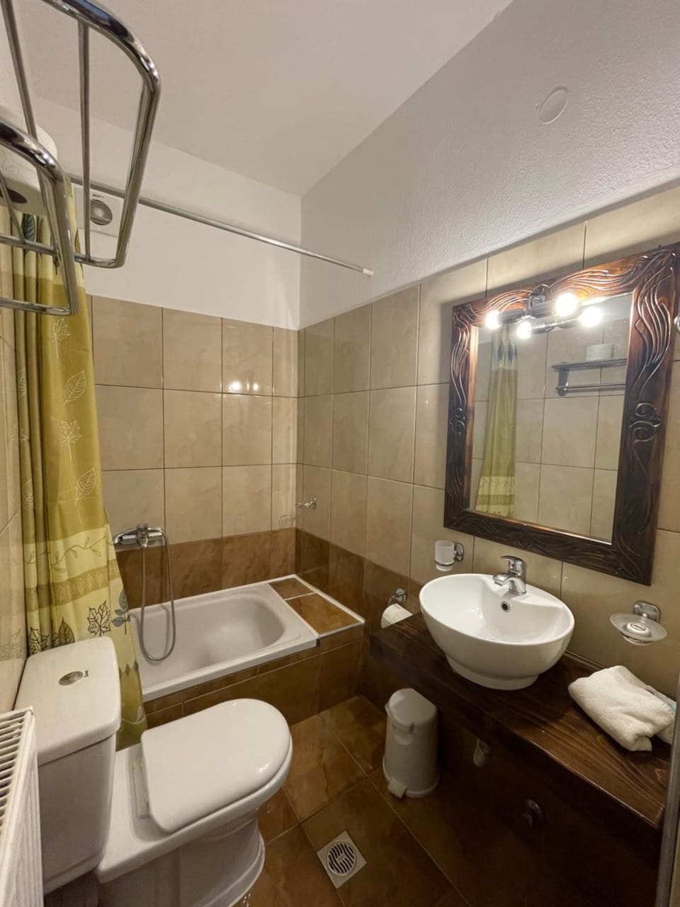 Shower, Toilet, Bath