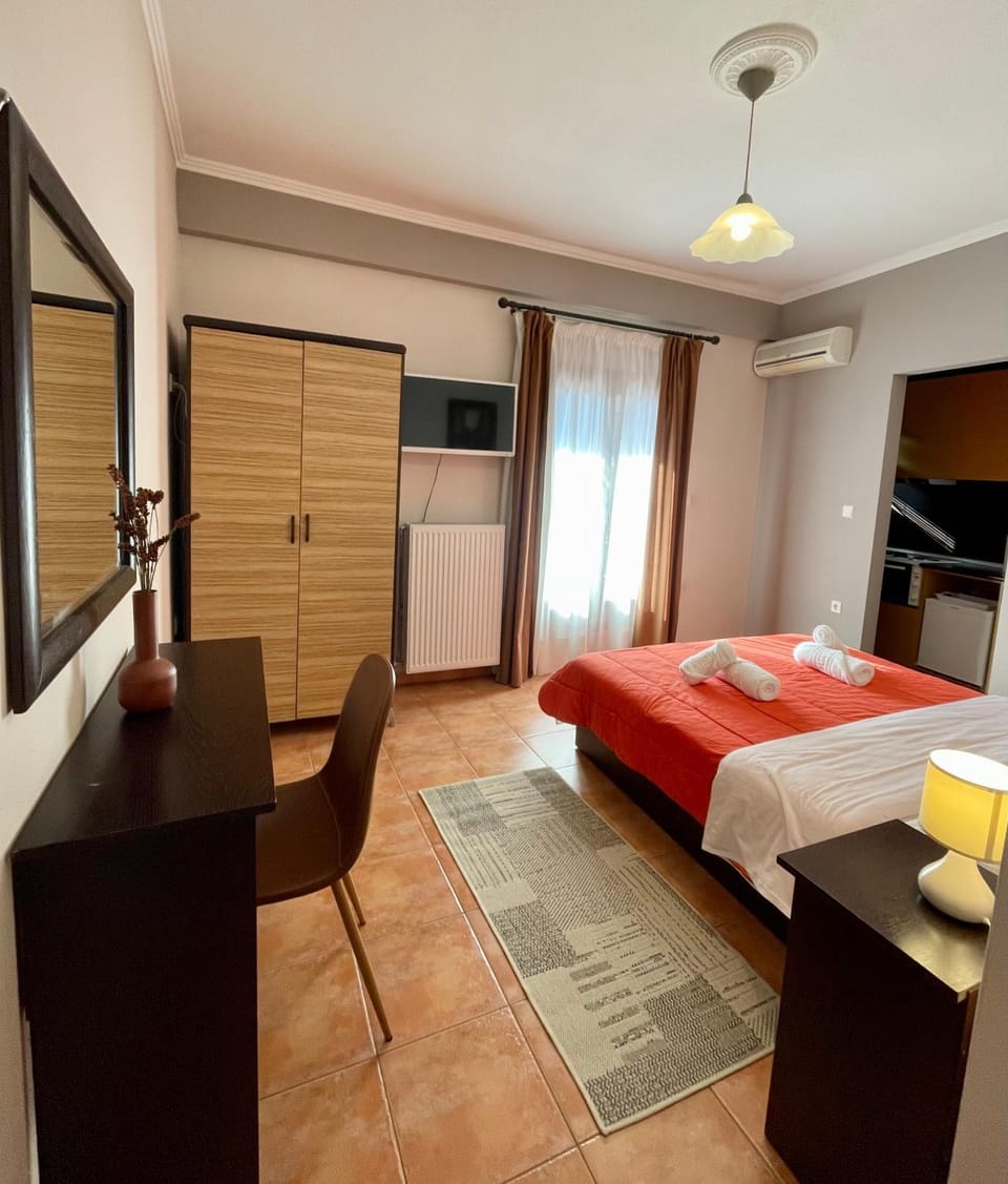 TV and multimedia, Bedroom, wardrobe