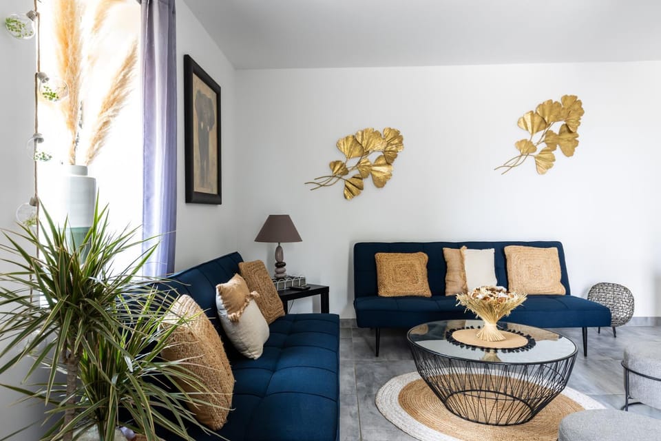 Property building, Living room