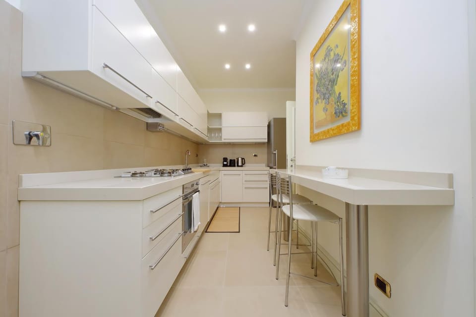 Kitchen or kitchenette, kitchen