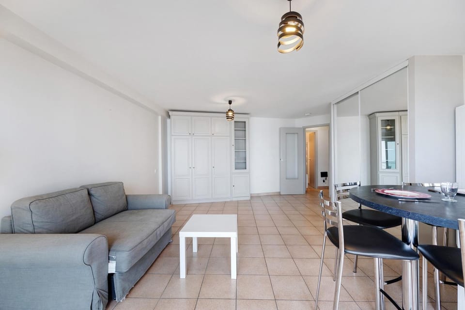 Le first studio vue mer Apartment in Les Sables-d'Olonne
