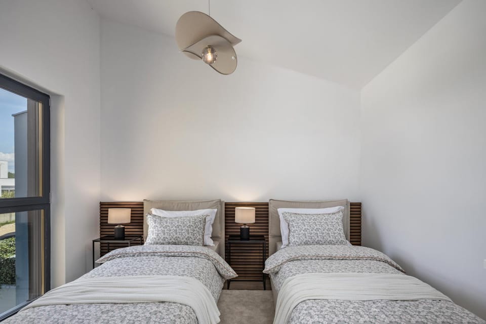 Elegant CASA ARIA with 2 gardens and BBQ facilities House in Poreč