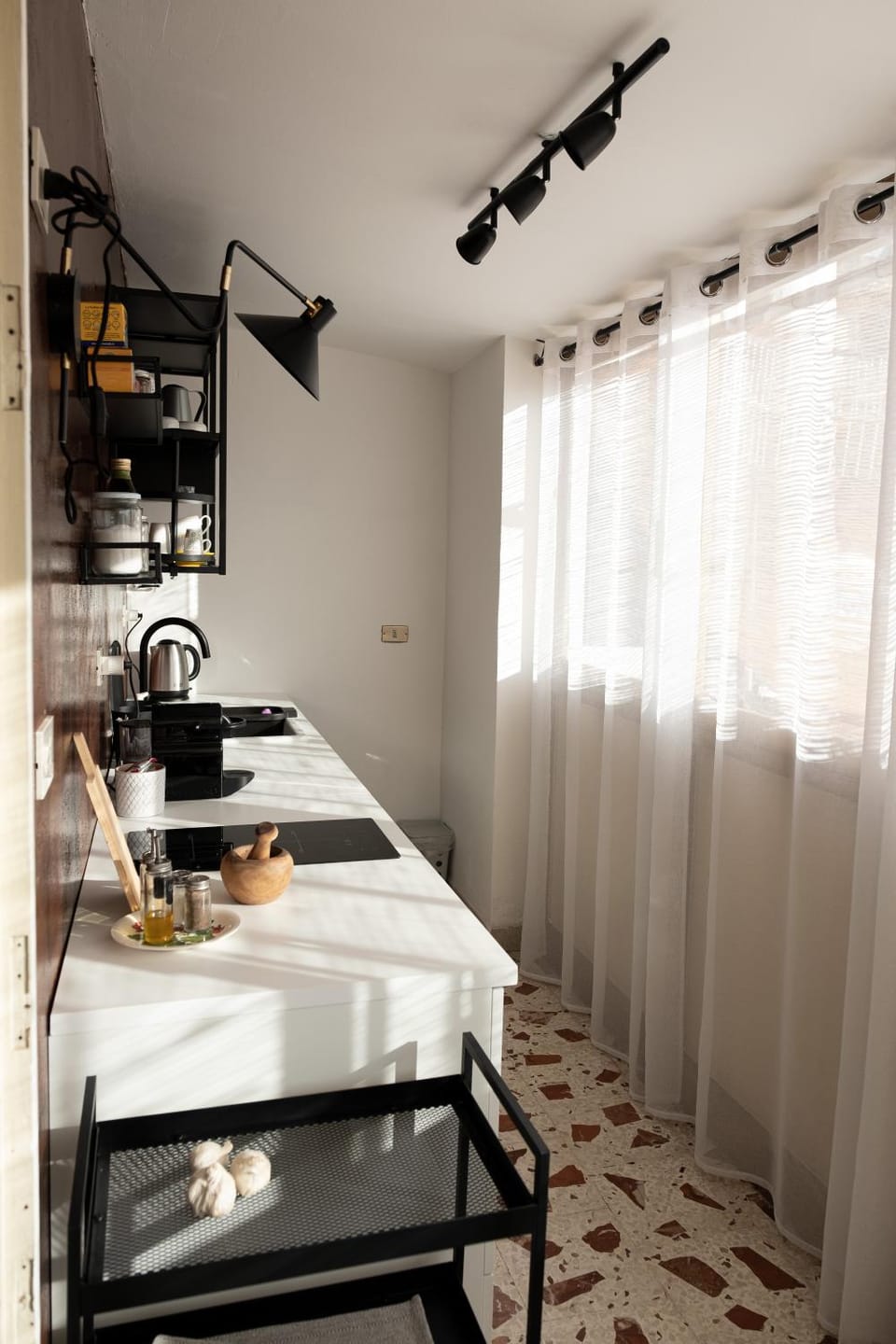 Restaurant/places to eat, Coffee/tea facilities, Kitchen or kitchenette, Food and drinks, Food and drinks, Food, Food, Breakfast, Lunch, Lunch, oven, stove, stove, kitchen, kitchen
