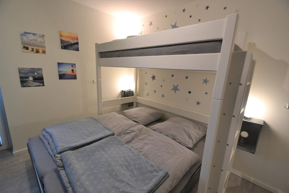 Property building, Living room, Bedroom