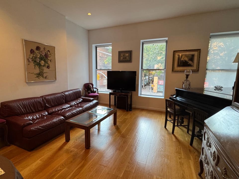 Large and Luxurious in Strivers Row Apartment in Harlem