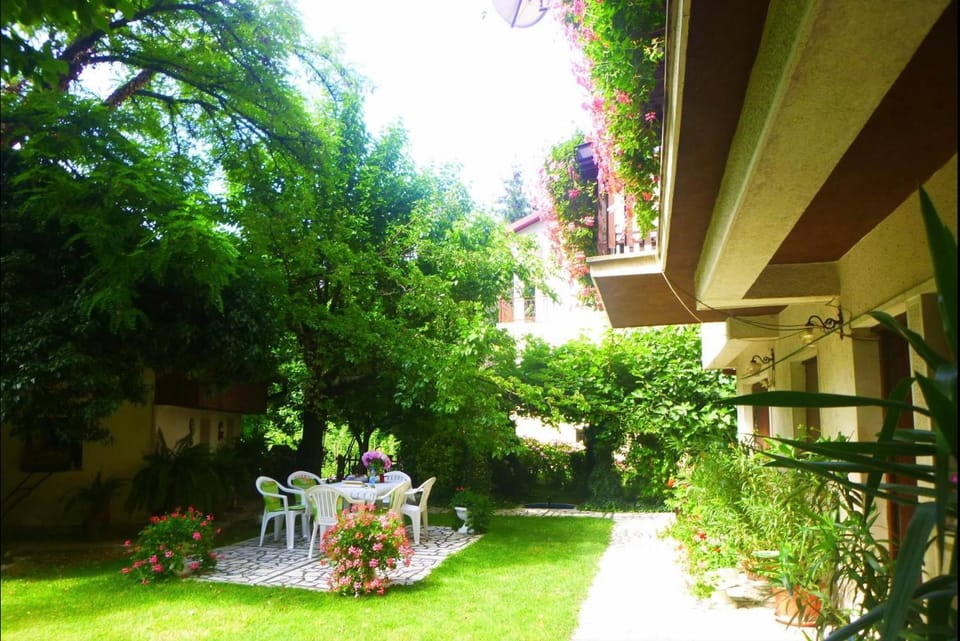 Property building, Patio, Spring, Garden, View (from property/room), Balcony/Terrace, Garden view