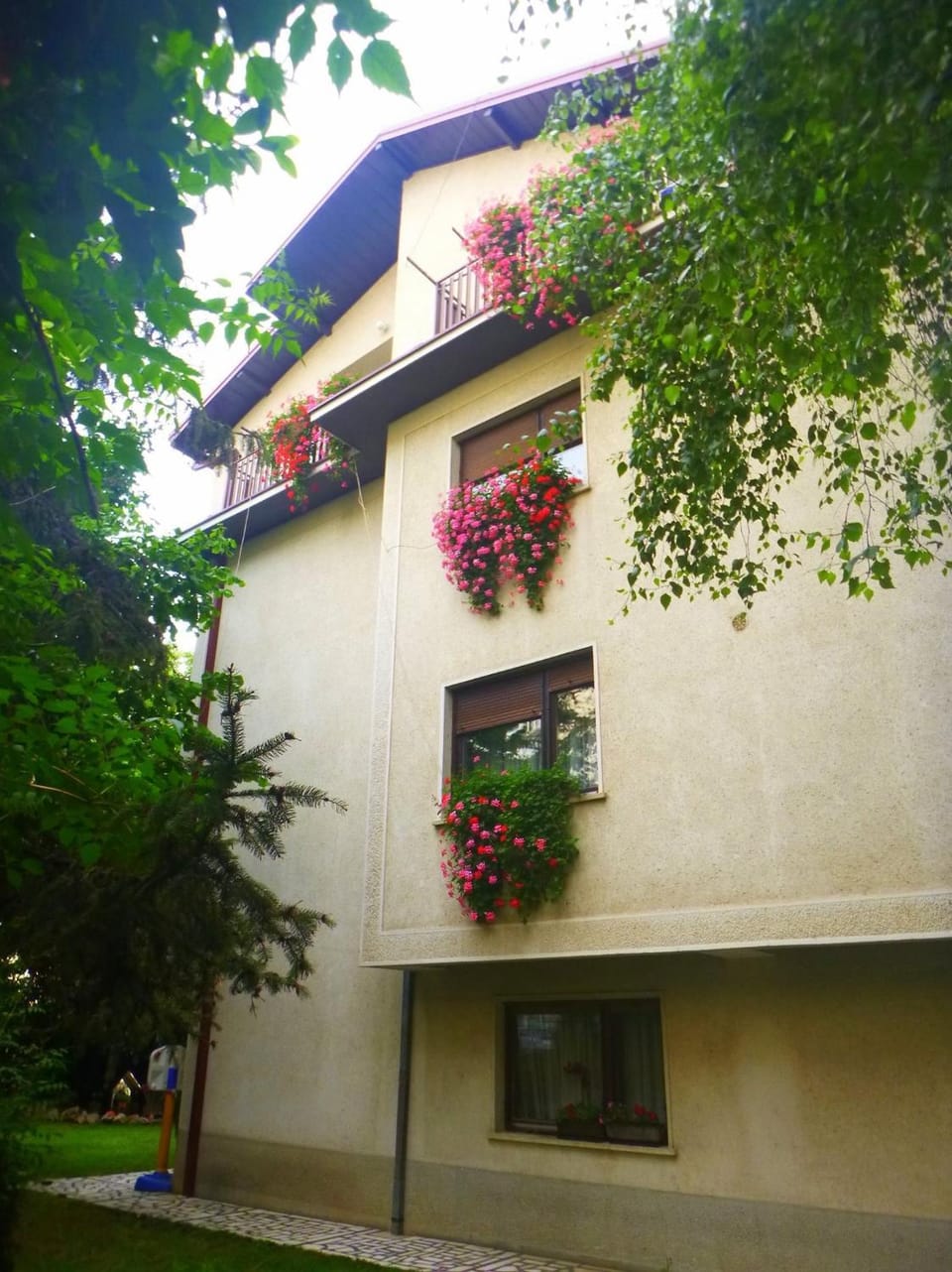 Property building, Garden, View (from property/room), Balcony/Terrace, Garden view