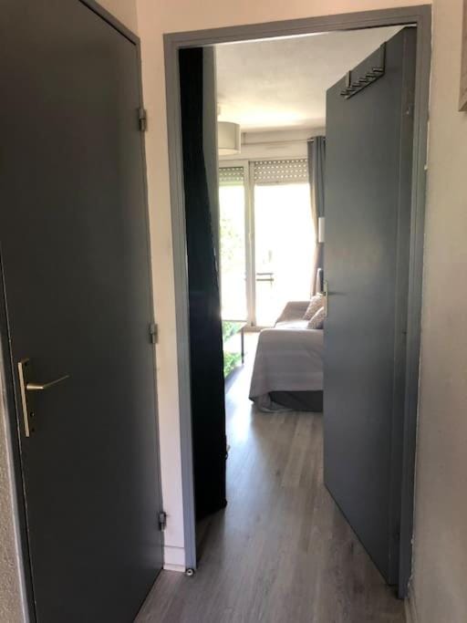 Studio 4pers Bord de mer et jardin Apartment in Saint-Raphael