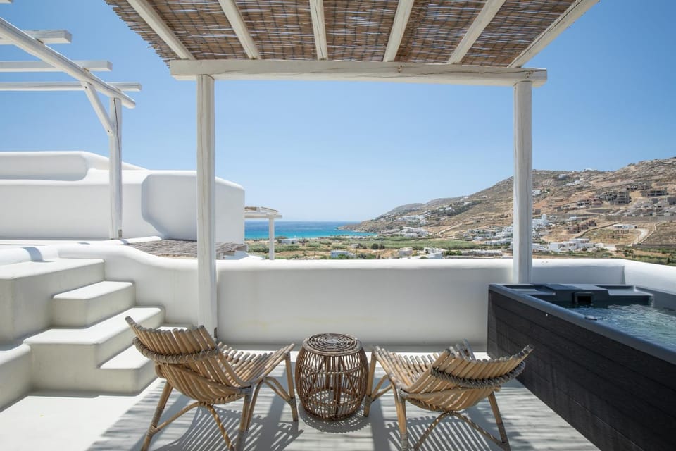 Patio, Day, Natural landscape, View (from property/room), Balcony/Terrace, Sea view