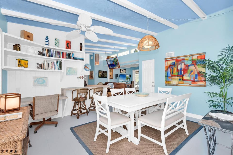 Island Sea-Cret House in Anna Maria Island