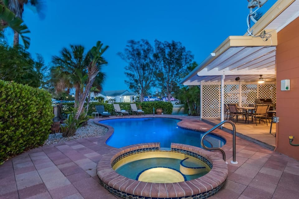 Island Sea-Cret House in Anna Maria Island