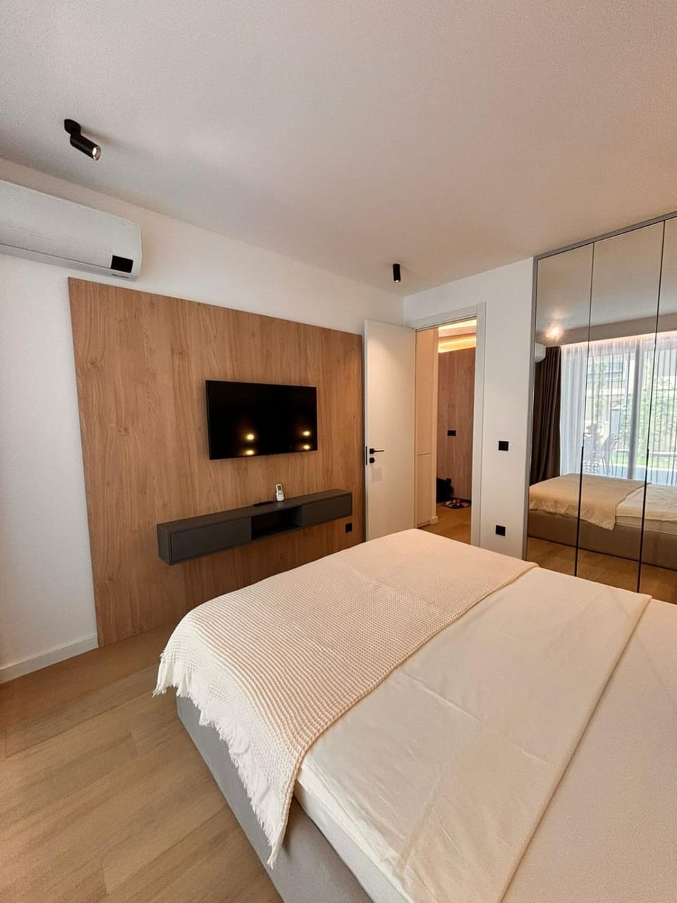 Bed, Bedroom, wardrobe