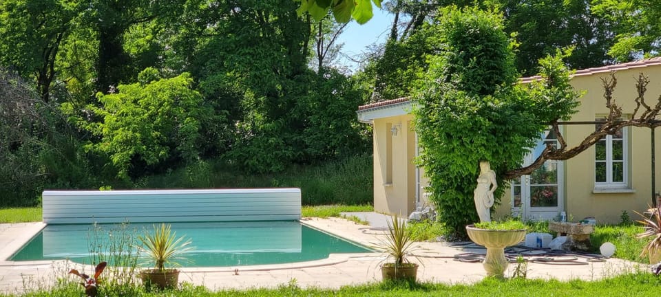 Bergerac Chambre d'hôte oiseaux de paradis Bed and Breakfast in Bergerac