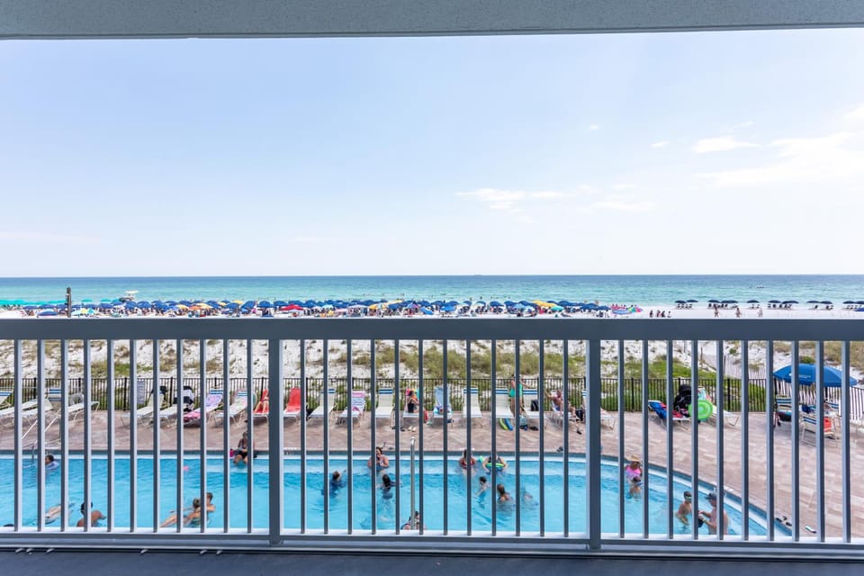 Pelican's Landing Apartment in Destin