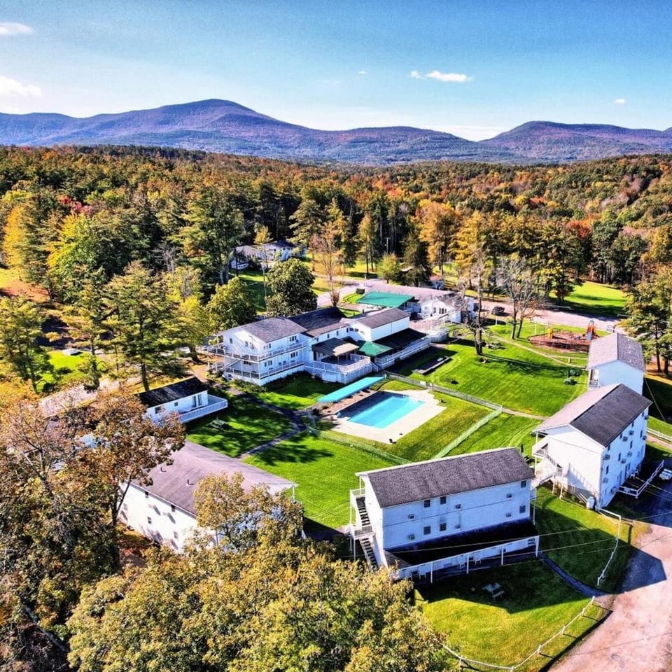 Property building, Natural landscape, Mountain view