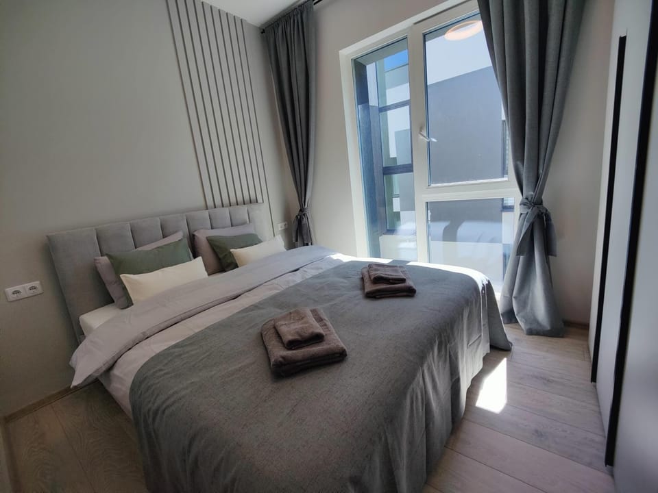 Bedroom, wardrobe