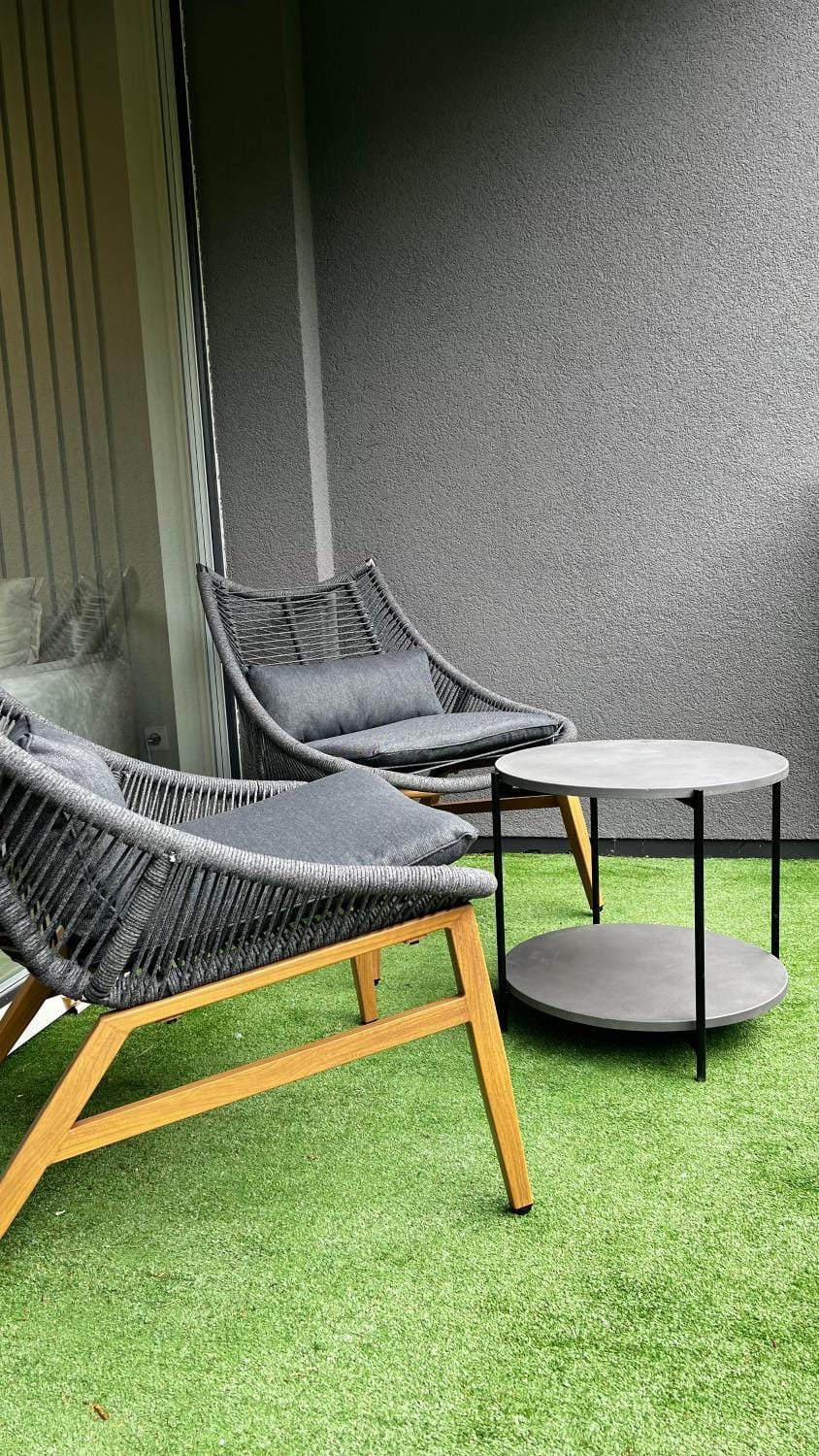 Balcony/Terrace, furniture