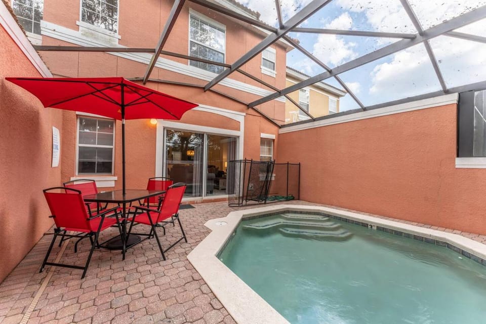 Stay Close to Disney in Your 3-Bedroom Haven House in Four Corners