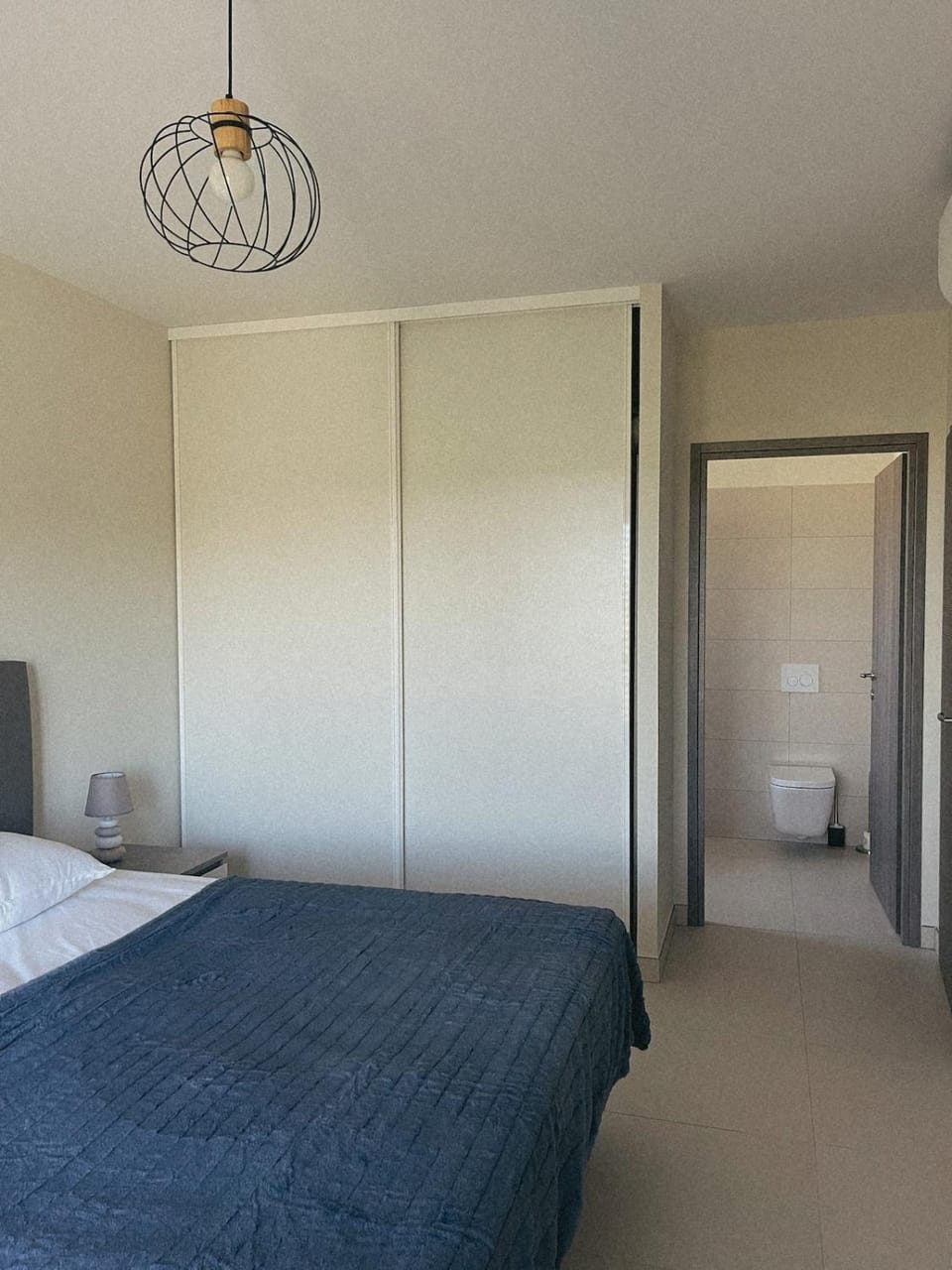 Bed, Photo of the whole room, Bedroom, wardrobe