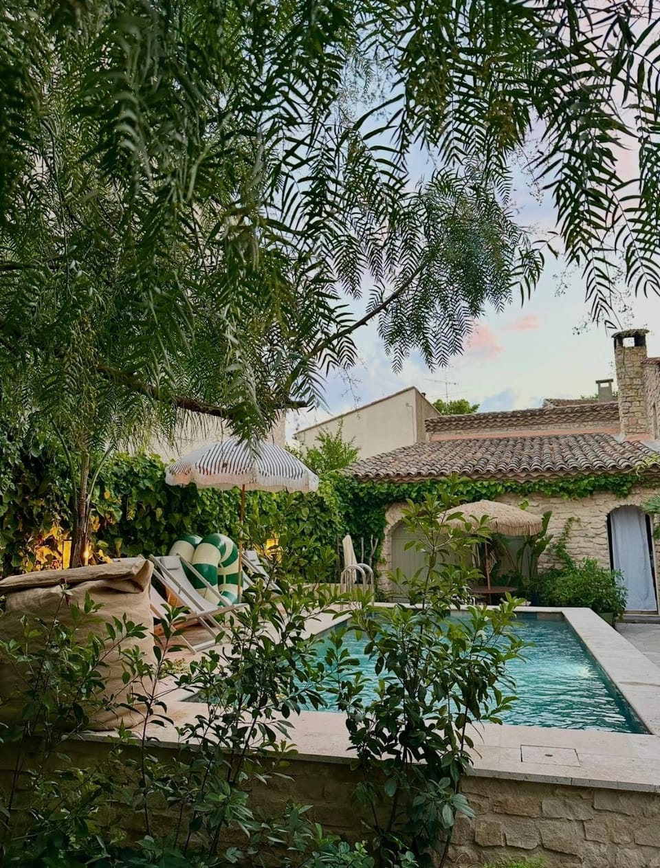 Le Numéro 10 Bed and Breakfast in Nimes
