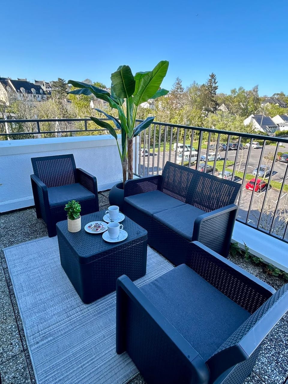 Patio, View (from property/room), Balcony/Terrace, Living room, Dining area, oven, stove, kitchen