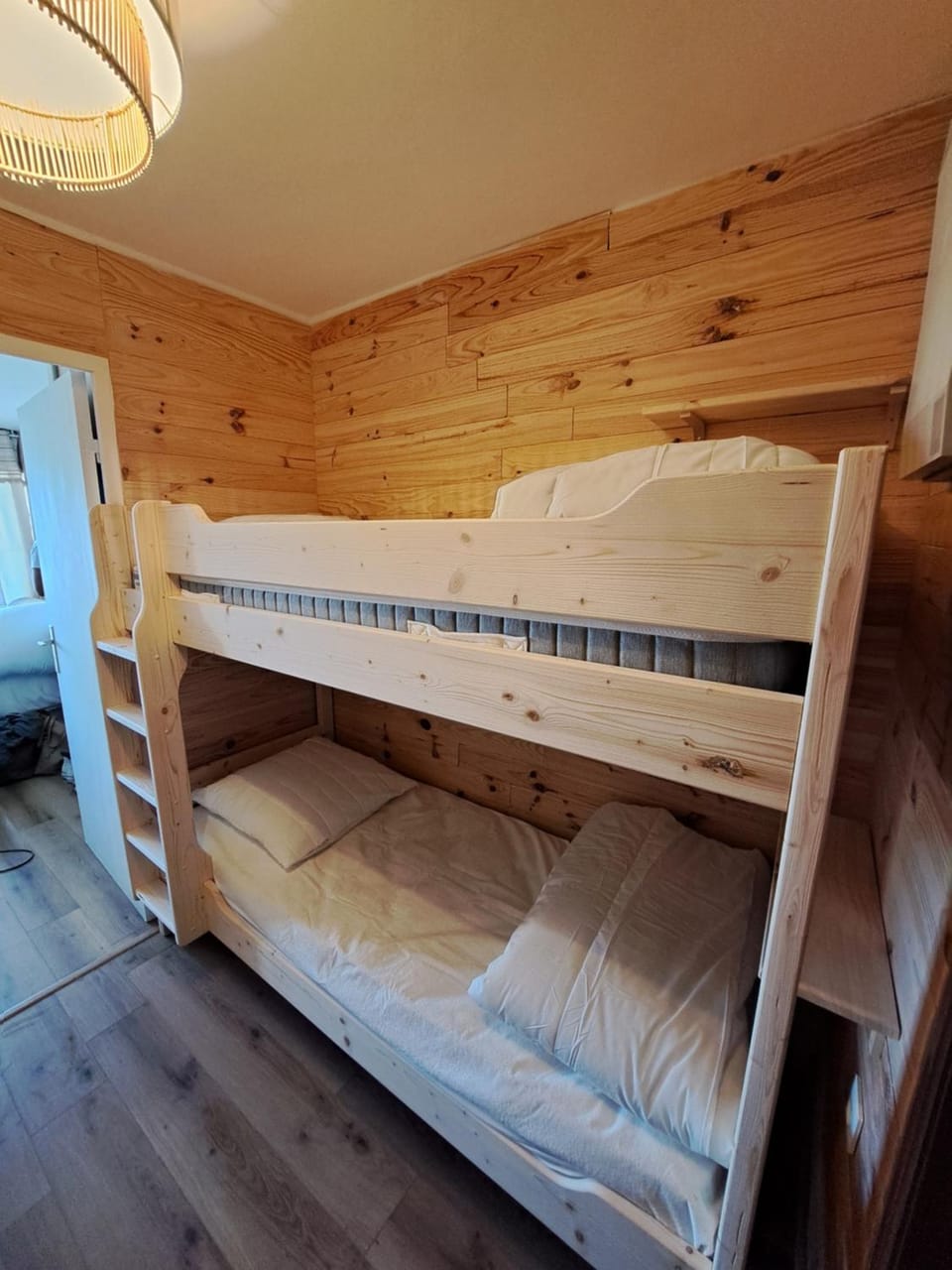 bunk bed