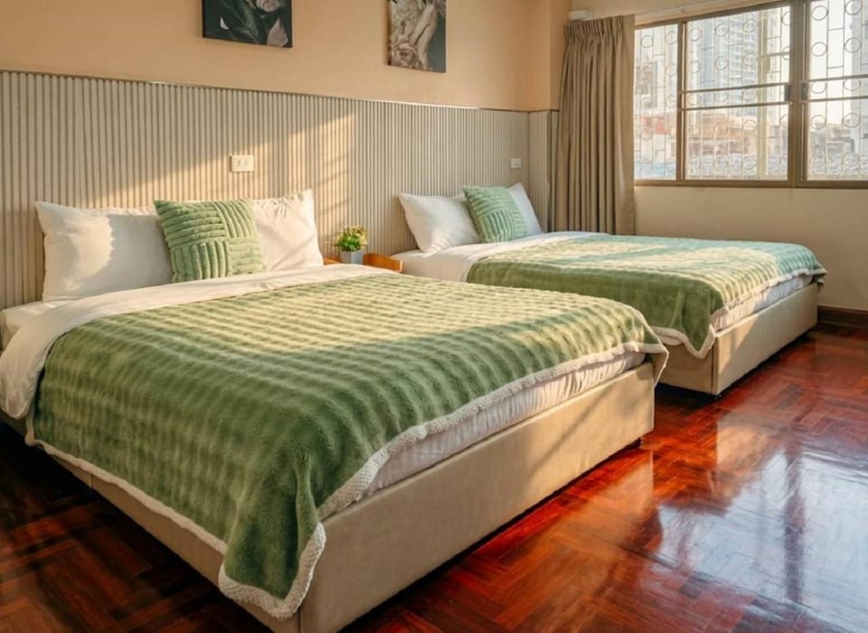 Bed, Bedroom, wardrobe