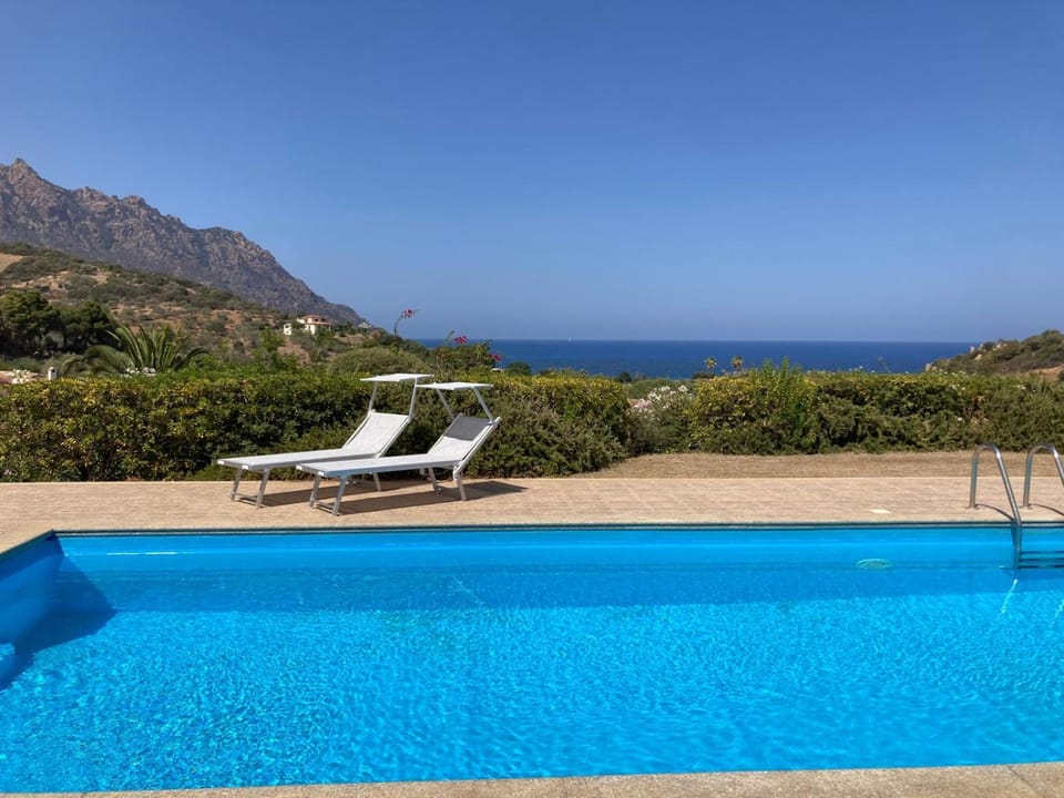 Day, Natural landscape, Mountain view, Pool view, Sea view, Swimming pool, sunbed