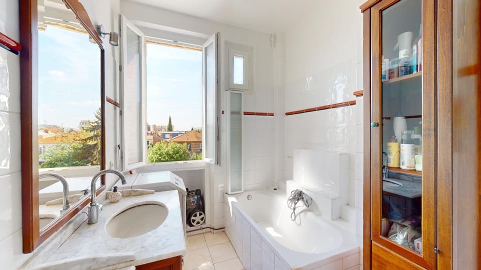 Toilet, Bathroom