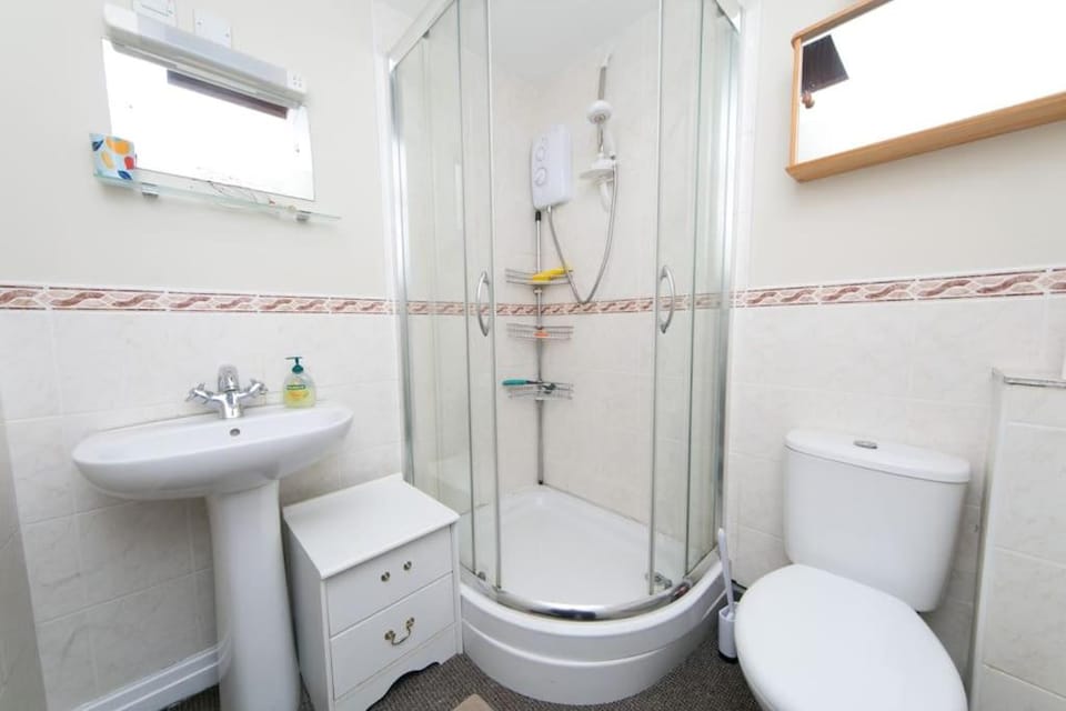 Dinerth Cottage Apartment in Wales