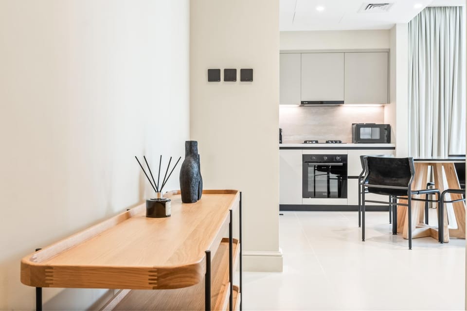Kitchen or kitchenette, Dining area, oven, stove