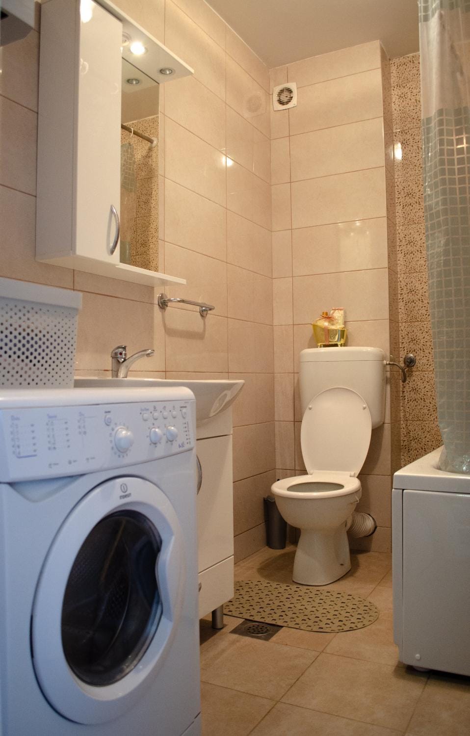 Toilet, Bath, washing machine, dryer