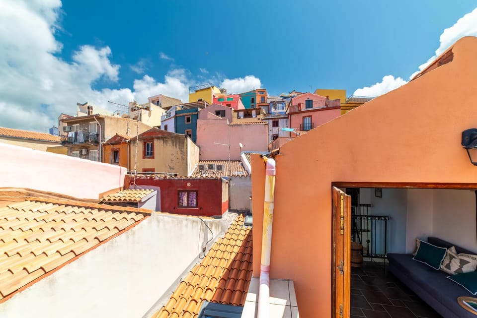 Day, View (from property/room), Balcony/Terrace, City view