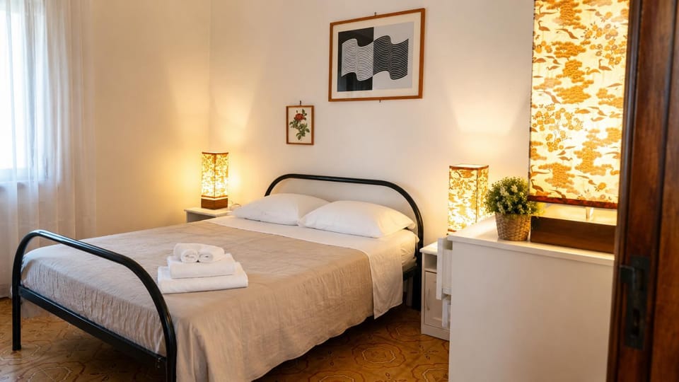 Photo of the whole room, Bedroom, Family, furniture, towels, air conditioner