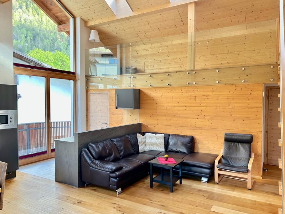 Living room, kitchen