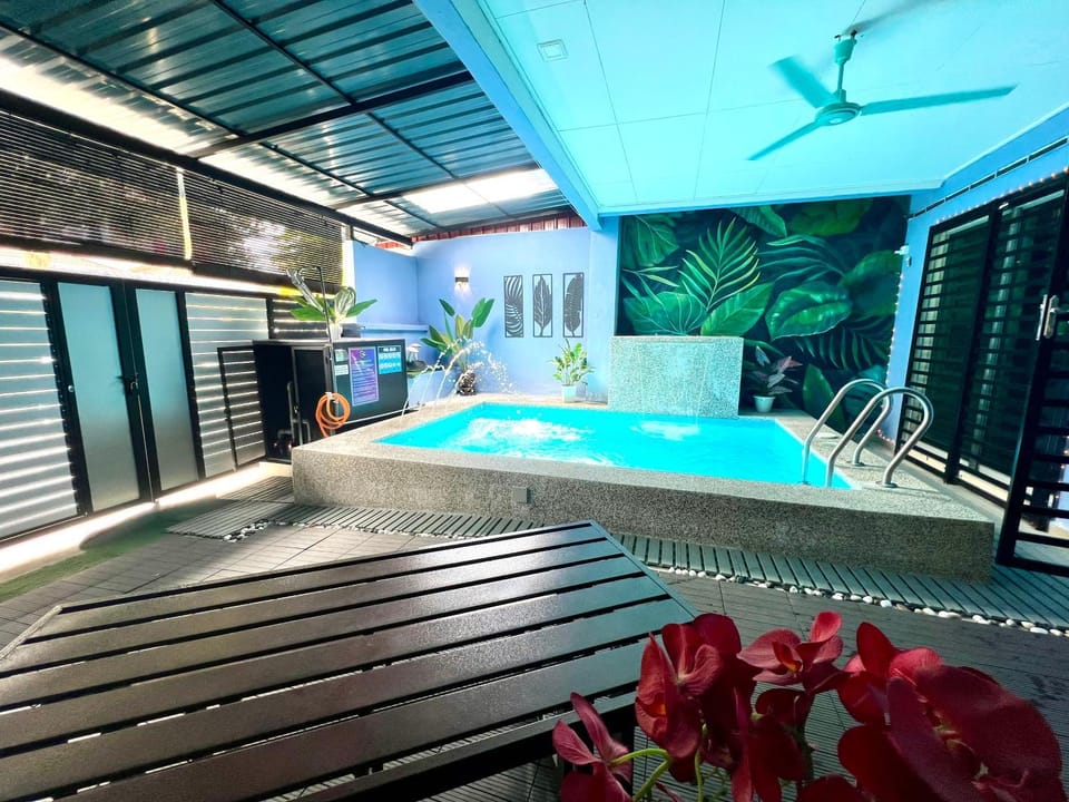 Ilham Restu Homestay Private Pool MSLIM ONLY House in Port Dickson