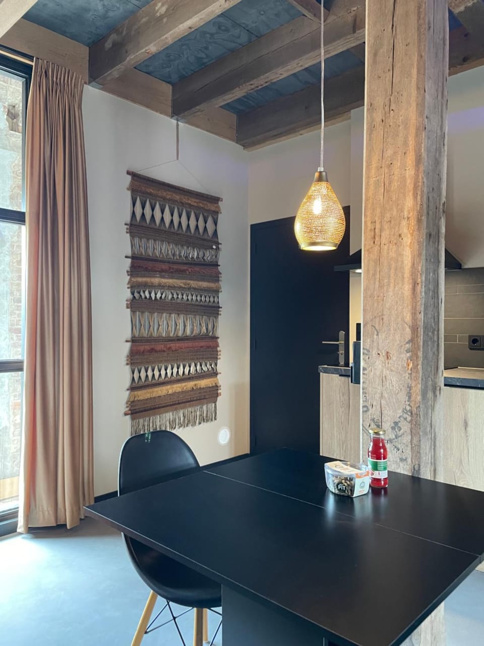 Decorative detail, Dining area