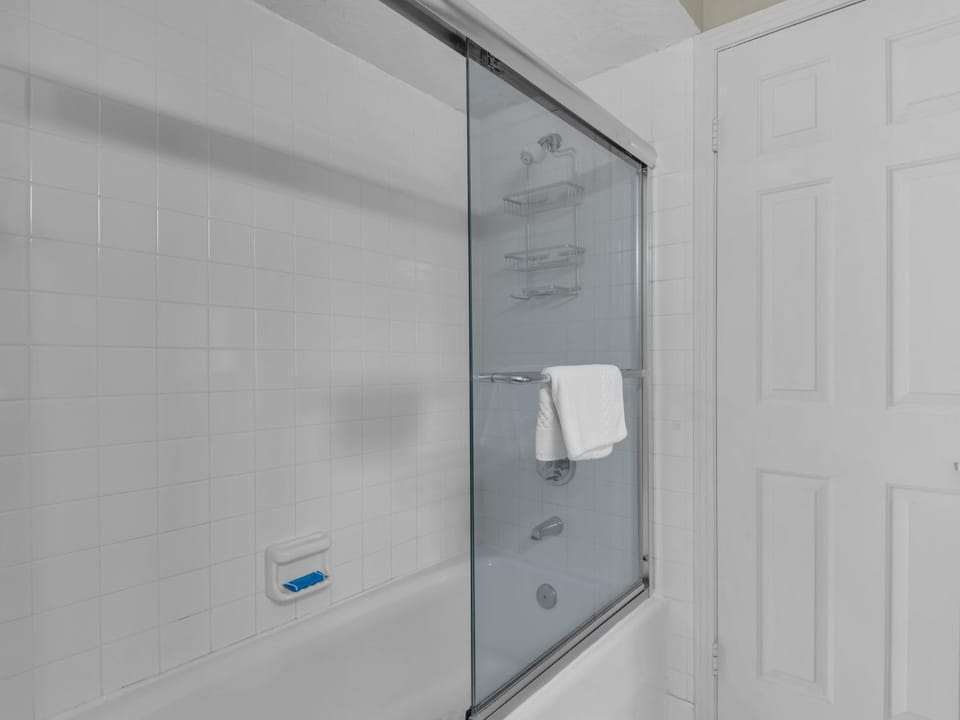 Shower, Bathroom, towels