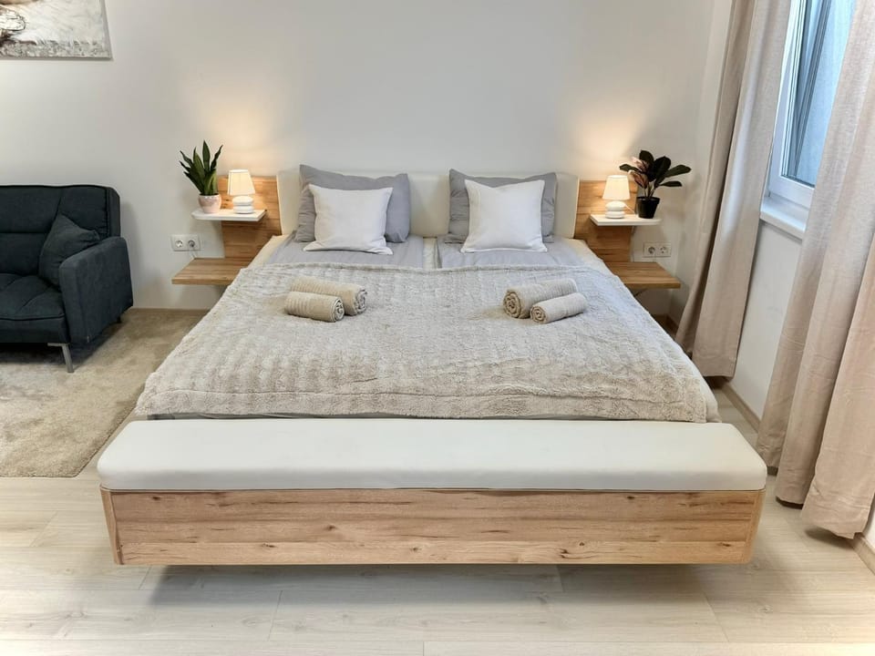 Bed, Bedroom