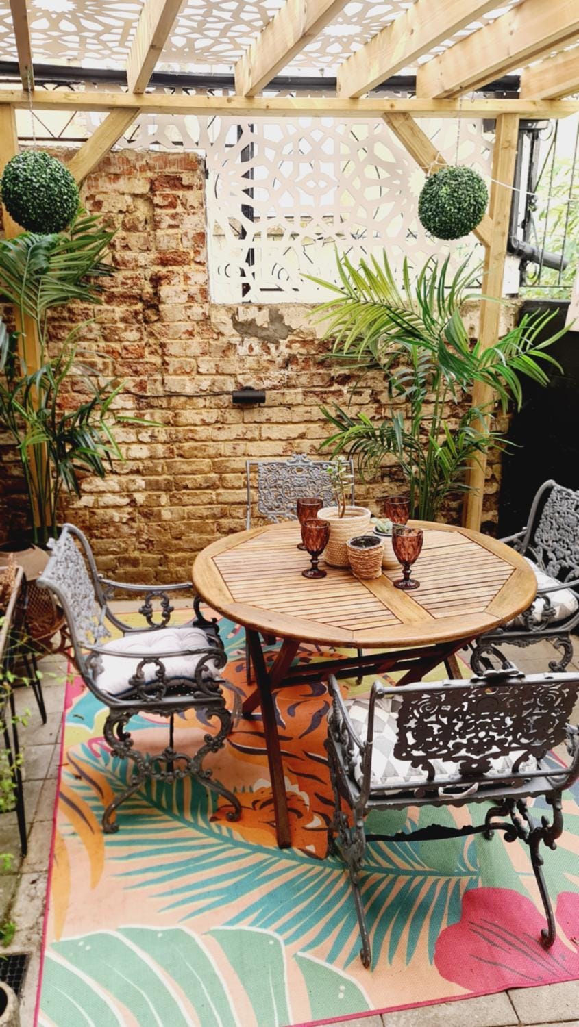 Inner courtyard view