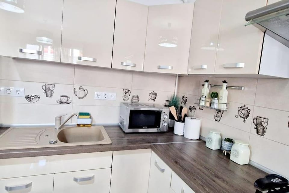 FLH - Garden Grill Escape Apartment in Sibiu