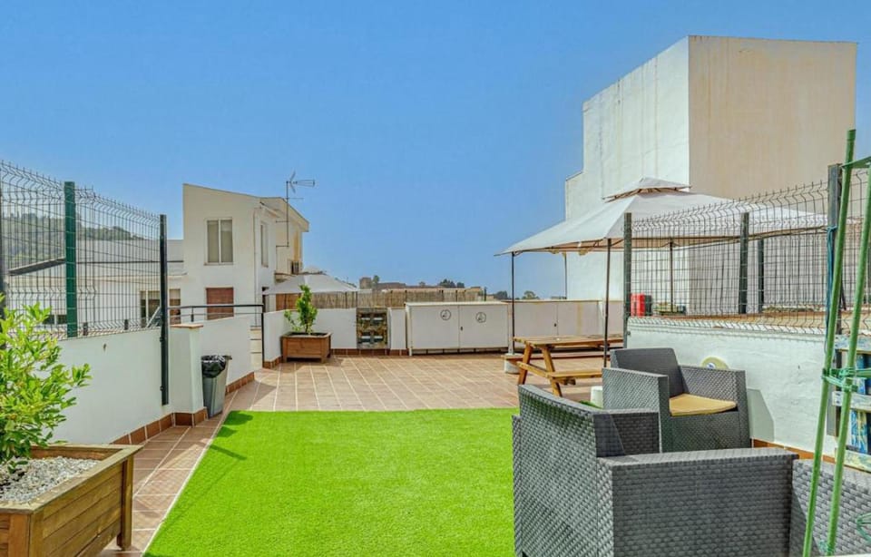 Property building, Balcony/Terrace